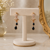 Drop Design Earrings – Elegant Flow with Every Move (Black)