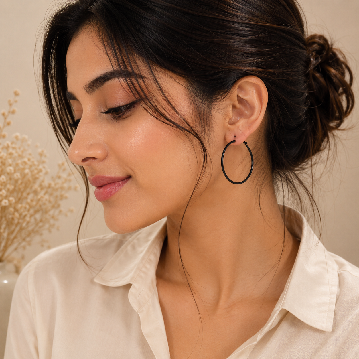 Small Circle Design Earrings – Minimalist & Elegant