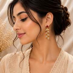 Red Leaves Tops Earrings – Nature-Inspired Elegance