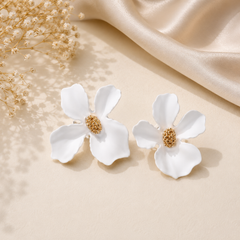 Flower Tops Design Earrings – Fresh Bloom for Everyday Elegance