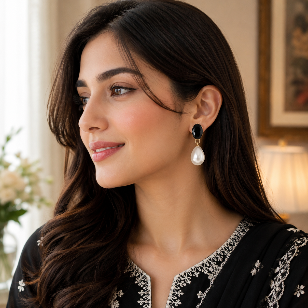 Drop Pearl Earrings – Classic Elegance in Every Drop (Black)