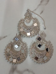 Mirror Design Earrings – Reflect Your Style with Elegance