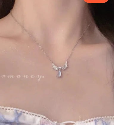Fly Stone Necklace