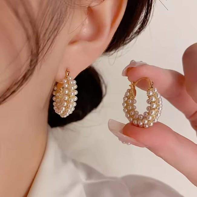 Pearl Drop Round Earrings – Elegant & Timeless