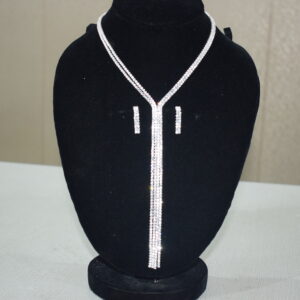 Necklace with Earring White