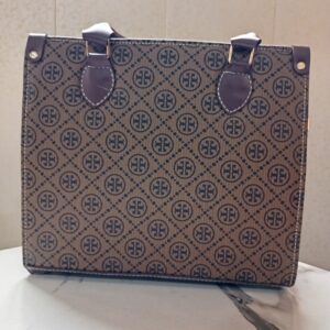 Tote handbag in Pakistan Praxis