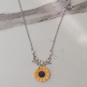 flower necklace