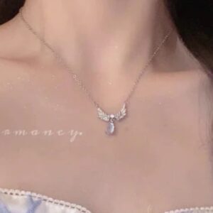 Fly Stone Necklace