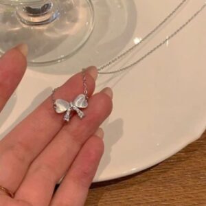 Bow Style Necklace